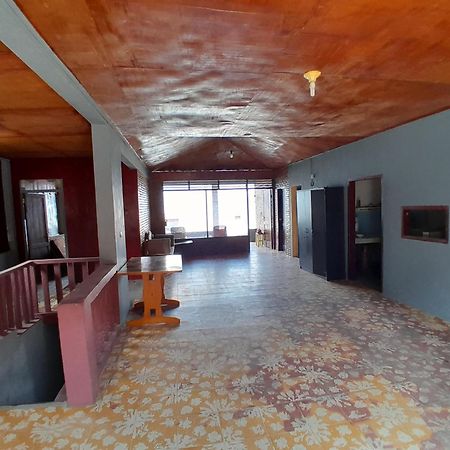 Maruba Inn Tuk Tuk Exterior foto